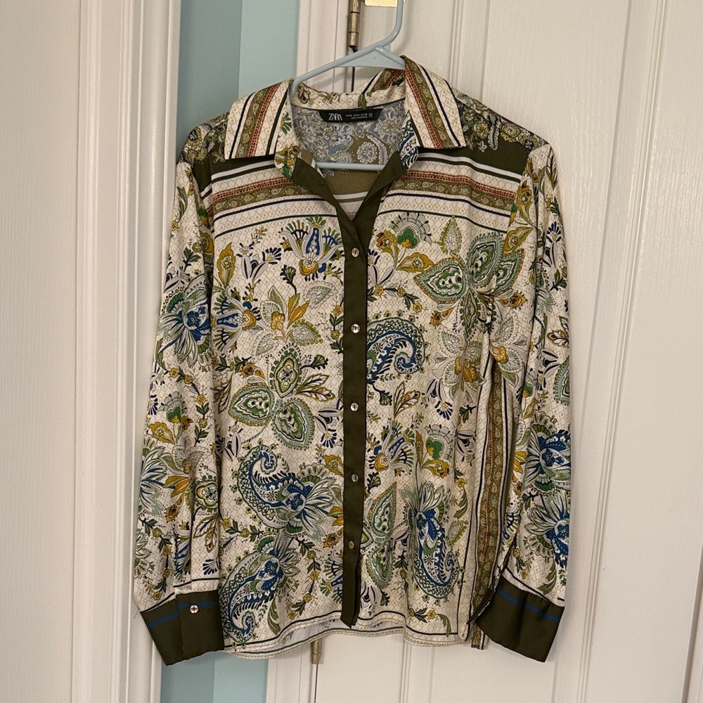 Zara women's Green and Blue Paisley Shirt Jacket